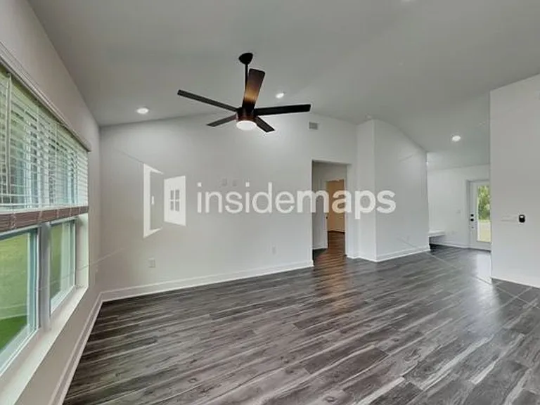 4075 Kessler Ter — Photo 10