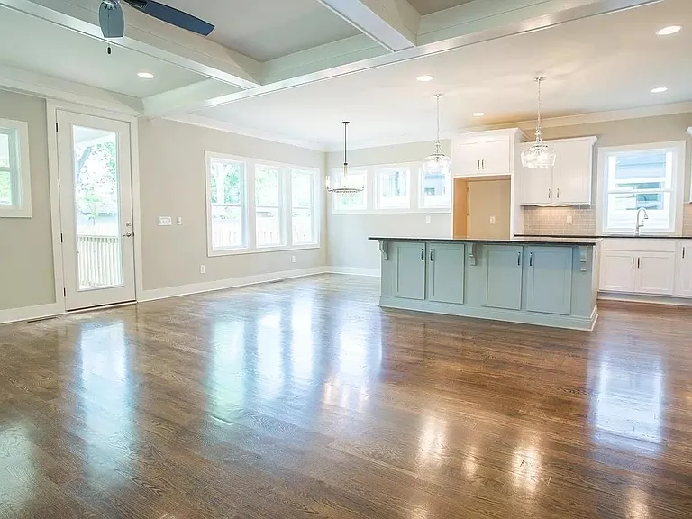1409A Chester Ave — Photo 17
