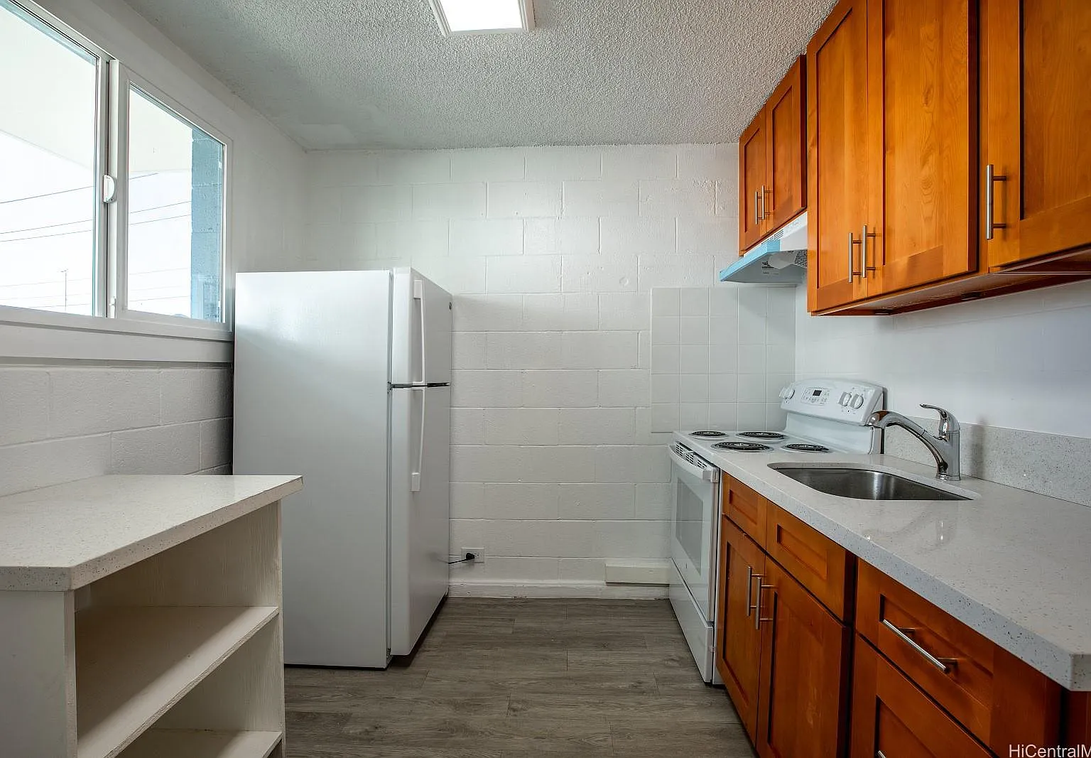 Manthos 94-322 Pupuole St — Photo 4