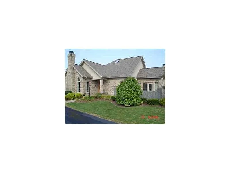 205 Cherry Hill Dr photo 1