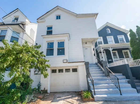 209 2Nd St, Newark City, NJ 07107