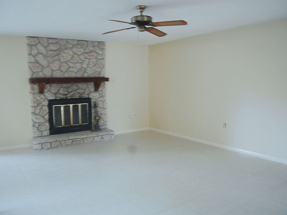 3rd image of 3145 Heartwood Ave
