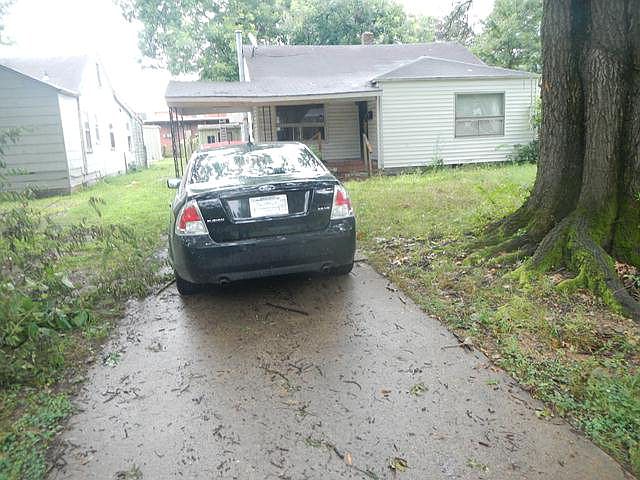1st image of 1021 Park Dr
