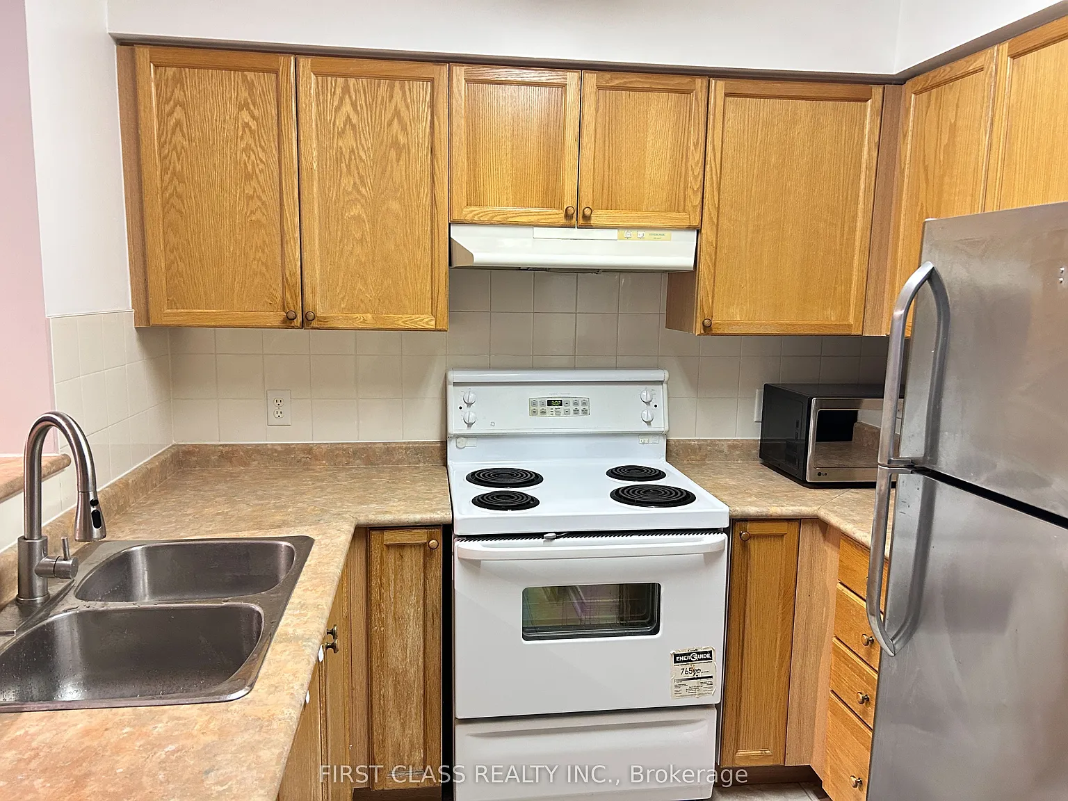 1 bed, $2,300 — Photo 3