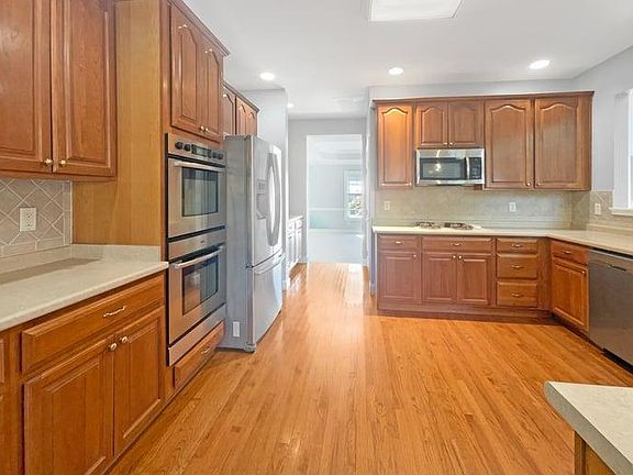 4th image of 4165 Old Manchester Ct