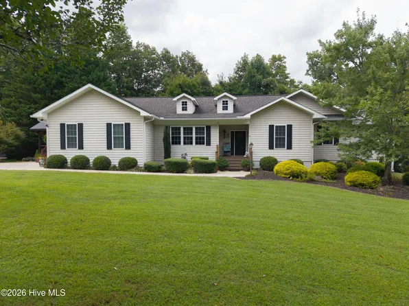 622 Tarheel West Drive, Murphy, NC 28906