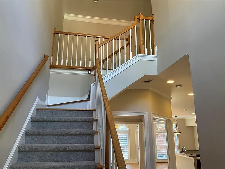 6193 Spalding Dr — Photo 20