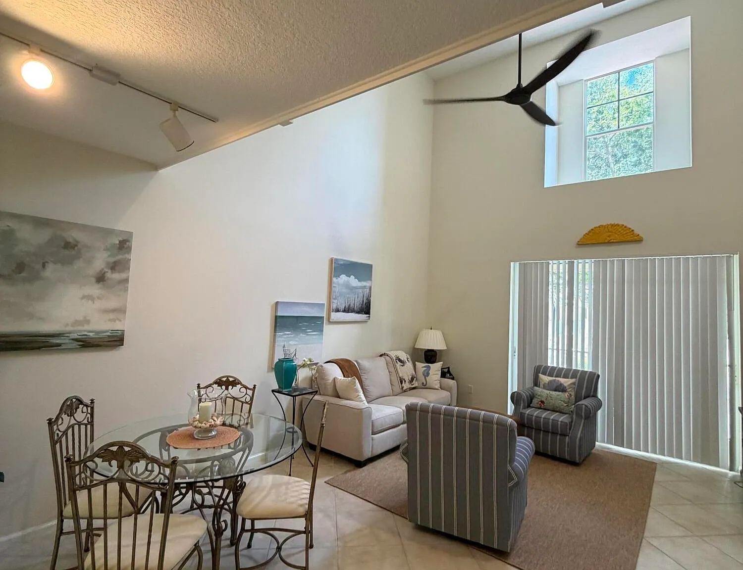 2 bed, 2.0 bath, 1101 sqft, $5,000 — Photo 2