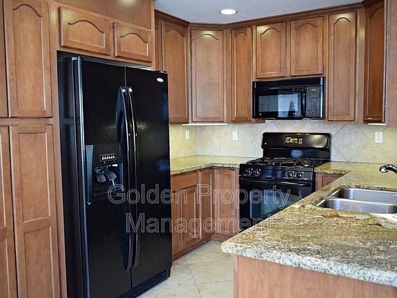 5th image of 1558 Hornblend St Unit 3