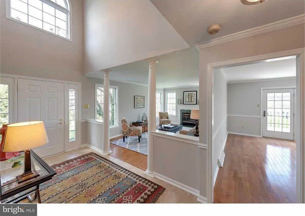 4 bed, 3.5 bath, 3000 sqft, $3,200 — Photo 4