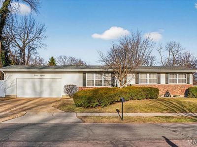 1215 Kostka Ln, Florissant, MO, 63031