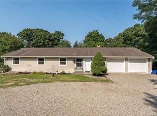 38 High Ridge Dr, Waterford, CT 06385