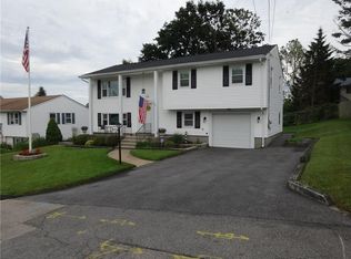 68 Alden Ave, Warwick, RI 02889