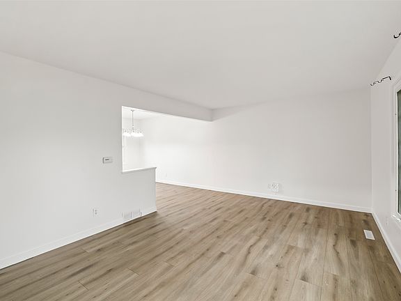 3rd image of 4320 54th St