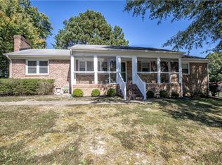 11300 Dumaine Dr, Midlothian, VA 23112