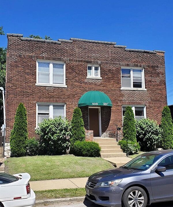 1st image of 907 S Sarah St #2N