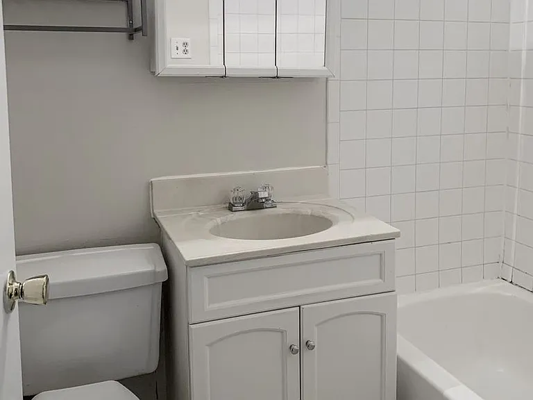1212 W Wrightwood Ave #3 — Photo 3