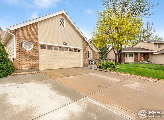 3rd image of 1053 Pinyon Dr