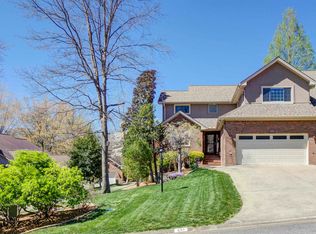 237 Lake Pointe Dr, Paducah, KY 42003