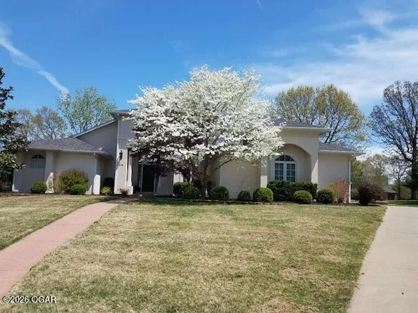 208 Wedgewood Cir, Carl Junction, MO 64834