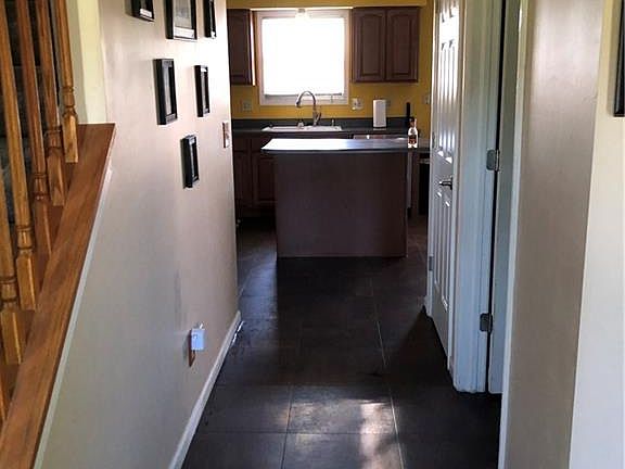 3rd image of 4040 Palos Verdes Ct