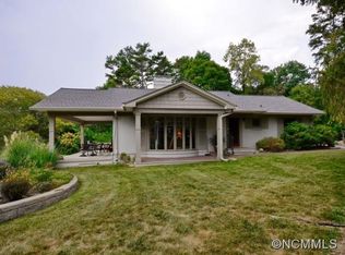 10 W Kensington Rd, Asheville, NC 28804