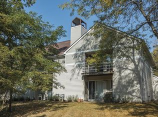 809 W Puetz Rd, Oak Creek, WI 53154