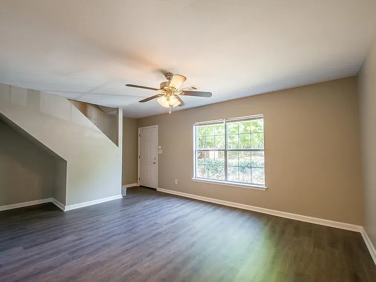 506 McKeithen St #1 — Photo 6