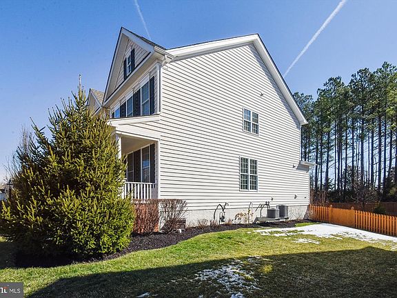 5th image of 15418 Admiral Baker Cir