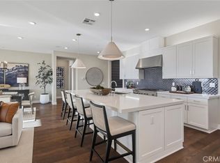 29405 Via Destello, Valencia, CA 91354
