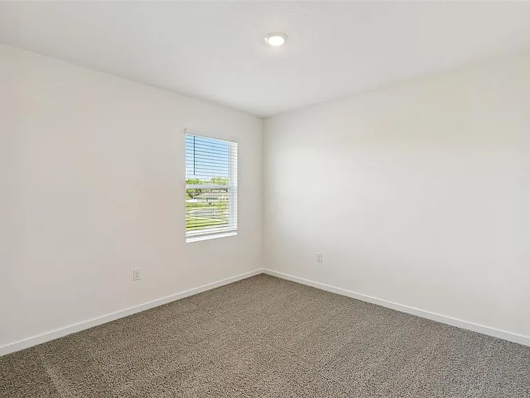 2113 Walnut Creek Dr — Photo 20