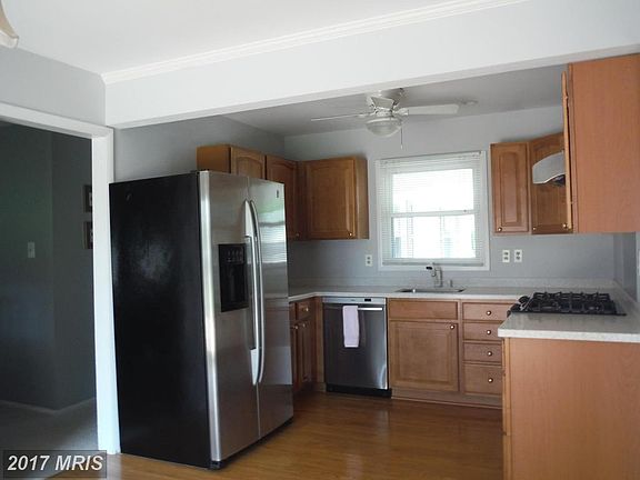 4th image of 4445 Majestic Ln