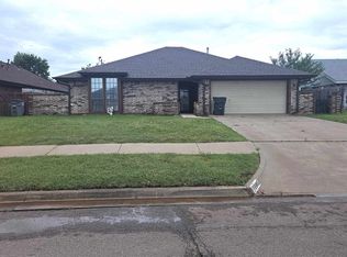 1405 SE Walnut Creek Rd, Lawton, OK 73501