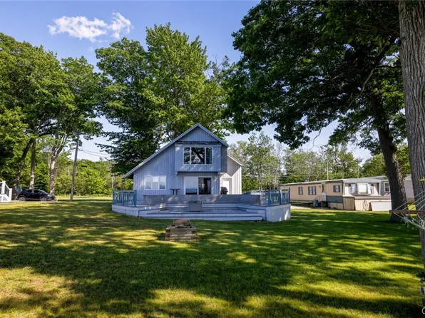 158 Joe Fultz Blvd, Oswego, NY 13126