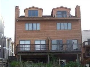 4484 Ocean View Ave, Virginia Beach, VA 23455