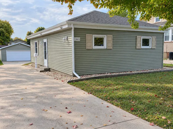 1445 Tonti St, La Salle, IL 61301