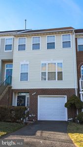 14627 Seasons Dr, Centreville, VA, 20120