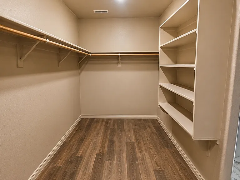 21206 Tallman Ct — Photo 27