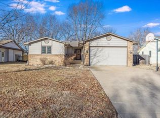 725 N Erin Ln, Mulvane, KS 67110