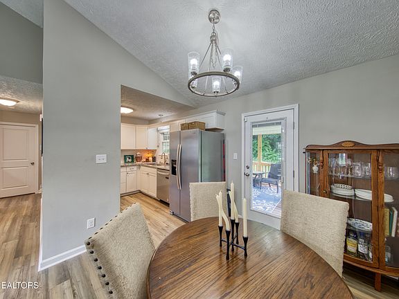 5th image of 3913 Abercorn Rd