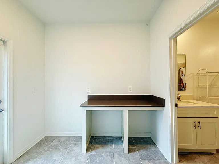 4149 Pino St — Photo 9