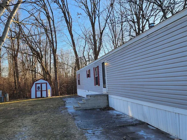 216 Ponderosa Trl S, Belleville, MI 48111