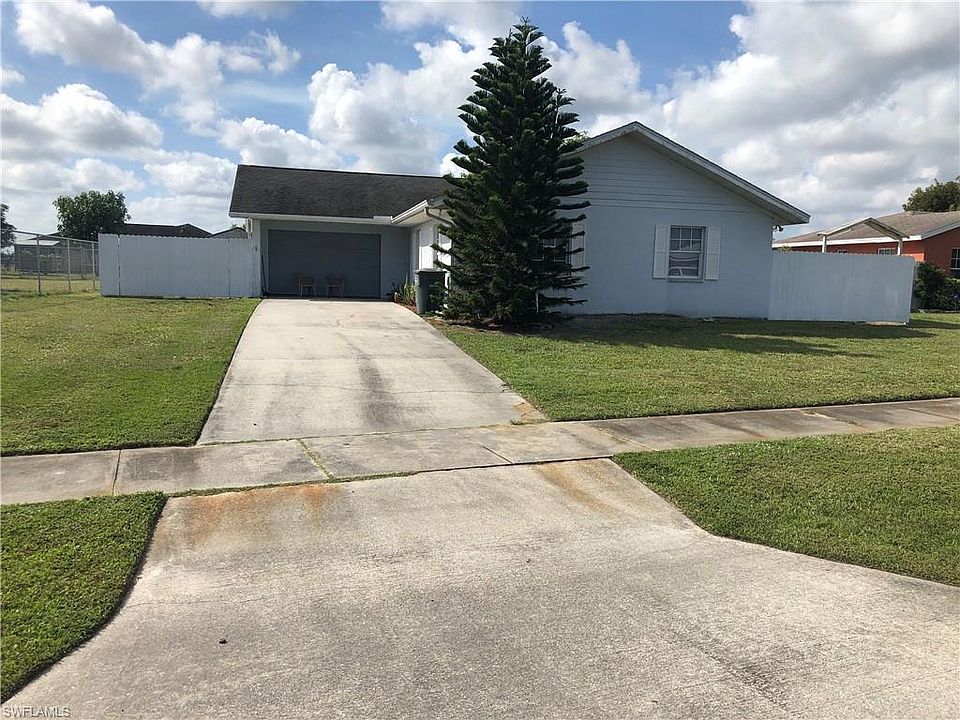 1st image of 408 W Sugarland Cir