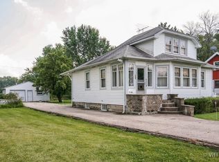 705 Rawson Bridge Rd, Cary, IL 60013