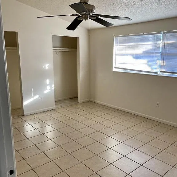 25 N Sheltering Oaks Dr #34 — Photo 3