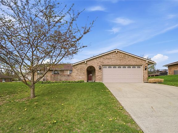 3rd image of 7521 Glenhurst Dr