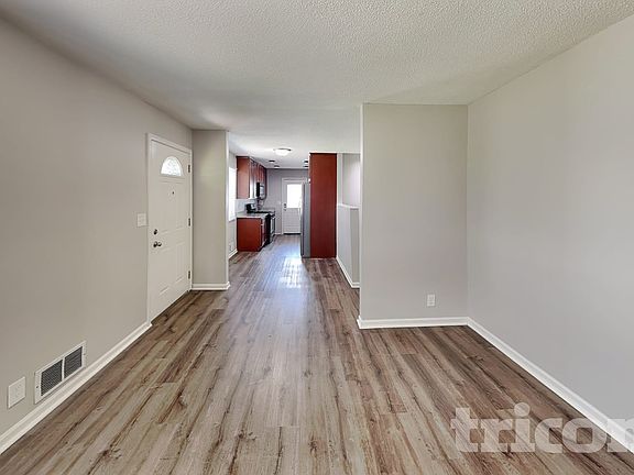 2nd image of 1572 Pullman Ave