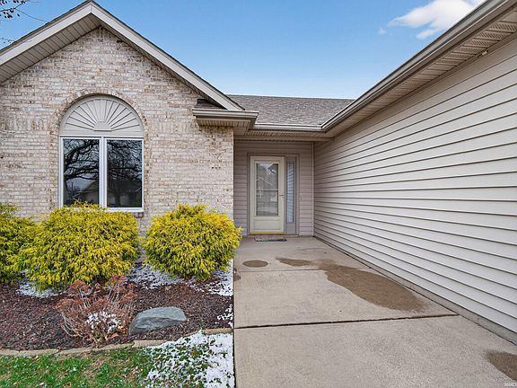 2nd image of 3588 Westport Dr