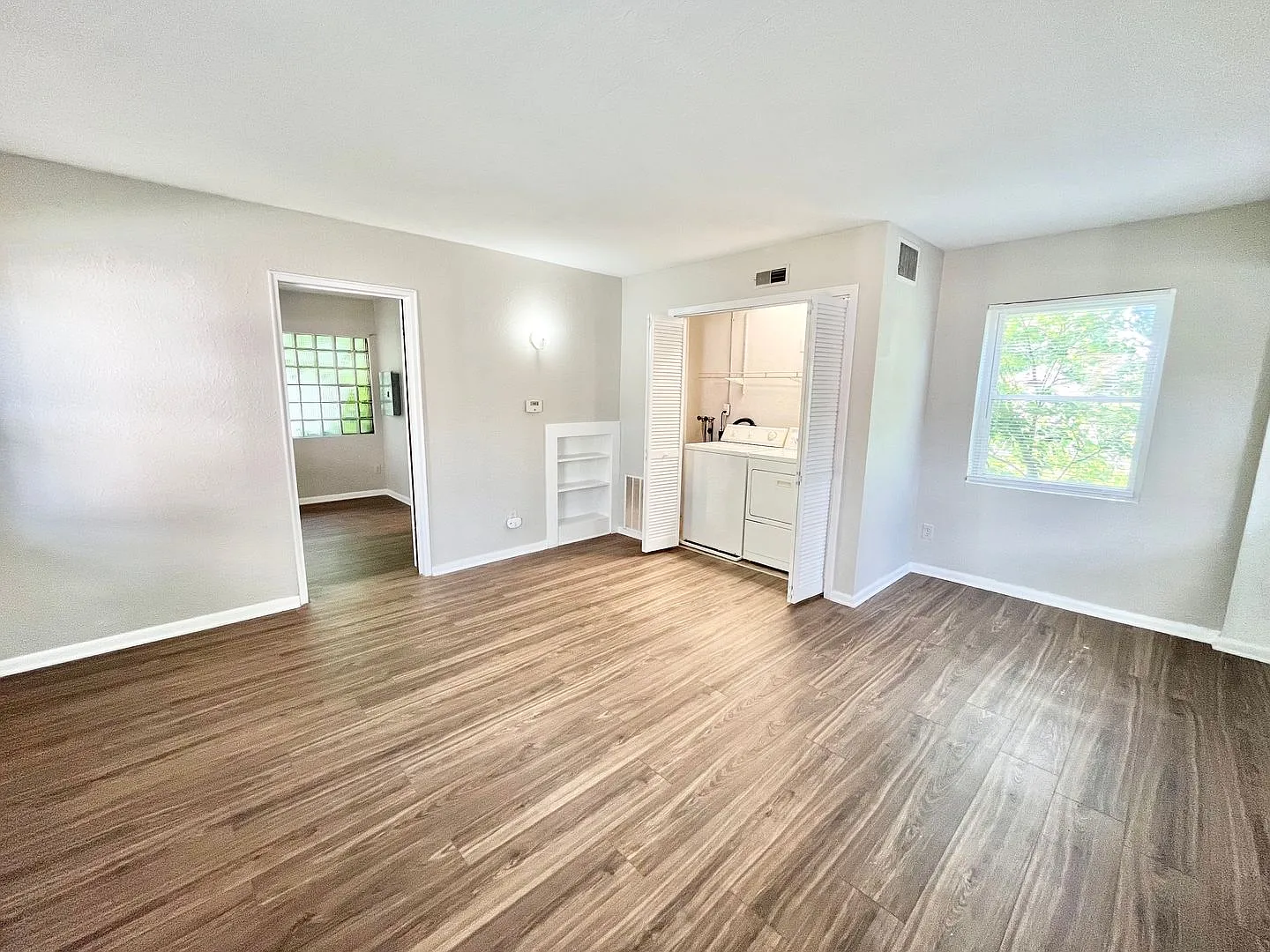 112 Shepherd Avenue — Photo 3