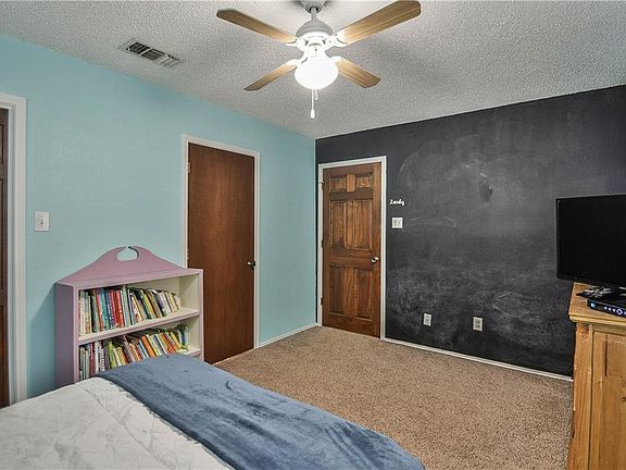 5th image of 3712 Hartwood Dr